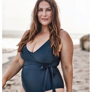 Summersalt The Long Torso Perfect Wrap One Piece in Sea Urchin!!